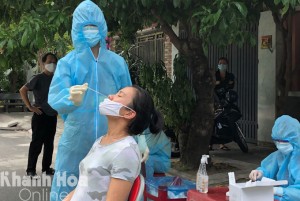 Từ 7 giờ đến 17 giờ ngày 11-11, Khánh Hòa ghi nhận thêm 93 ca dương tính với SARS-CoV-2