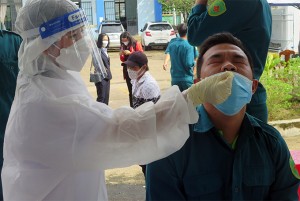 Từ 7 giờ đến 17 giờ ngày 8-12, Khánh Hòa ghi nhận thêm 387 ca dương tính với SARS-CoV-2