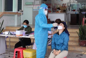 Từ 7 giờ đến 17 giờ ngày 10-12, Khánh Hòa ghi nhận thêm 429 ca dương tính với SARS-CoV-2
