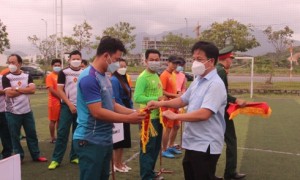 Khai mạc giải bóng đá truyền thống Lực lượng vũ trang TP. Nha Trang
