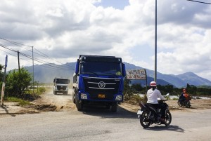 Tình trạng xe ben vào nội thành Nha Trang: Nguy cơ cao mất an toàn giao thông