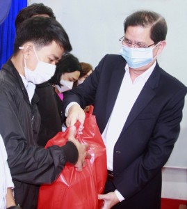 Công đoàn ngành Giáo dục: Chăm lo Tết cho giáo viên có hoàn cảnh khó khăn