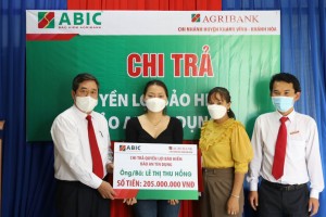 ABIC Khánh Hòa: Chi trả quyền lợi bảo hiểm Bảo an tín dụng cho khách hàng