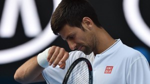 Tay vợt số 1 thế giới Novak Djokovic: Cái giá của sự ngạo mạn