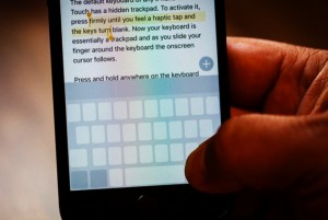 Cách biến bàn phím trên iPhone thành trackpad