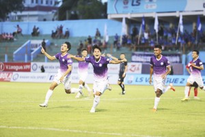 Khánh Hòa FC thắng trận đầu tiên trên sân nhà