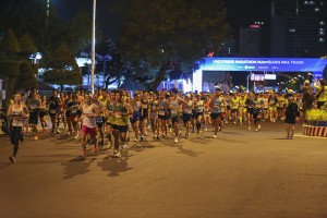 Giải chạy VnExpress Marathon Marvelous Nha Trang 2022: Trao 132 giải cho các vận động viên