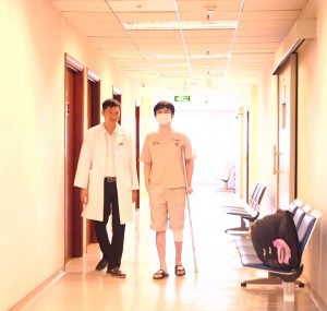 Lần đầu tiên tại Việt Nam, kéo dài chân 13cm cho bệnh nhân ung thư xương