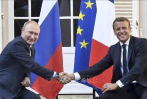 Pháp hối thúc Nga đàm phán về vấn đề Ukraine