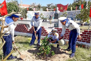 Để Trường Sa thêm xanh