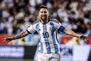 Robert Lewandowski và Lionel Messi - Sự trớ trêu của số phận!