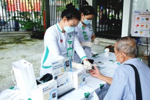 Bệnh viện Đa khoa Sài Gòn Nha Trang: Tư vấn, tầm soát bệnh đái tháo đường cho gần 200 người