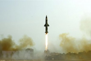 Ấn Độ phóng thử thành công tên lửa đạn đạo chiến thuật Prithvi-II