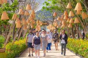 Du lịch Khánh Hòa thắng lớn trong Tết Quý Mão 2023