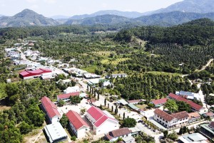 Xây dựng nông thôn mới ở Khánh Sơn: Cần nỗ lực nhiều hơn nữa