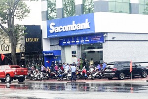 Vụ tố bị mất 46,9 tỷ đồng khi gửi ngân hàng: Sacombank cam kết bảo đảm quyền lợi khách hàng
