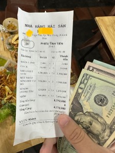 Yêu cầu làm rõ vụ nhà hàng bị 'tố' chặt chém ở Nha Trang