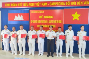 Bế giảng lớp đào tạo ngắn hạn cho sĩ quan Hải quân Hoàng gia Campuchia