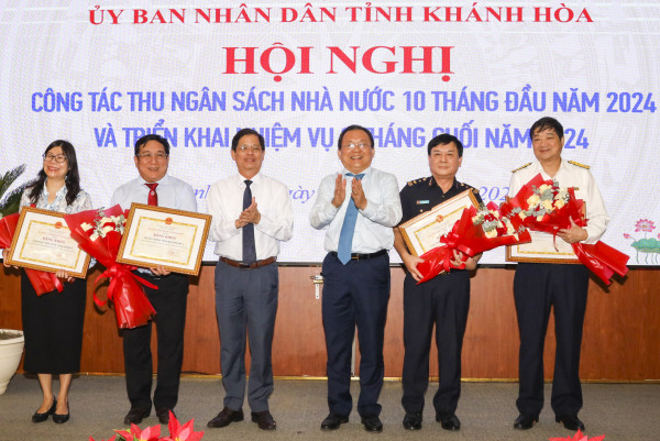 Thu ngân sách vượt dự toán trước 2 tháng