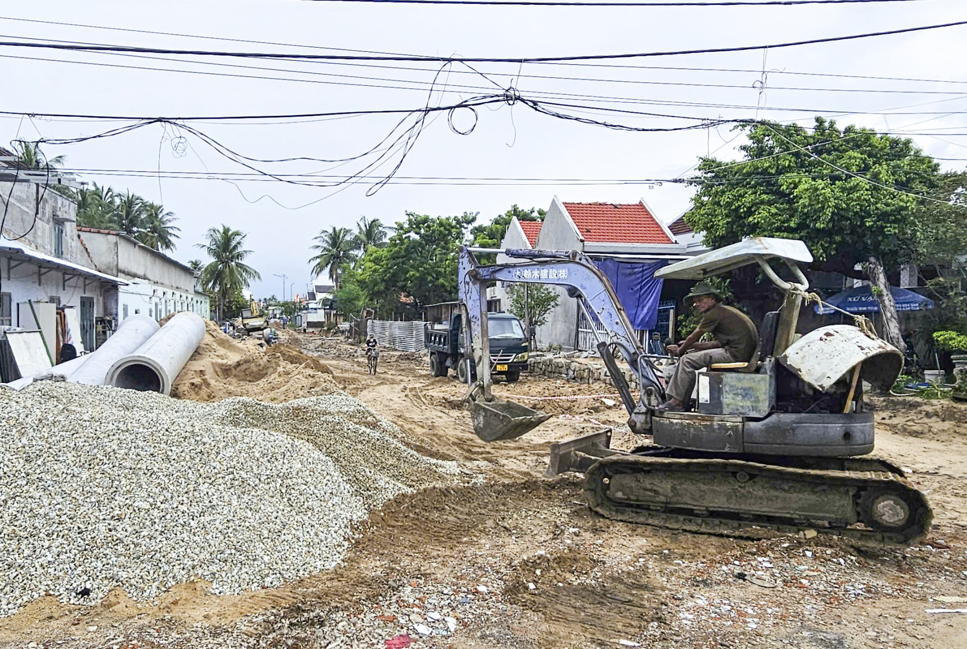 Công trình đường Huỳnh Thúc Kháng (Vạn Ninh): Sẽ đưa vào khai thác trước Tết  