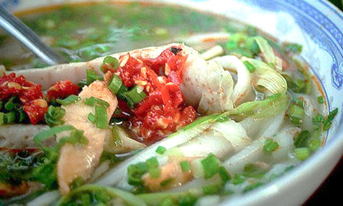 Về Thủy Dương ăn bánh canh cá lóc