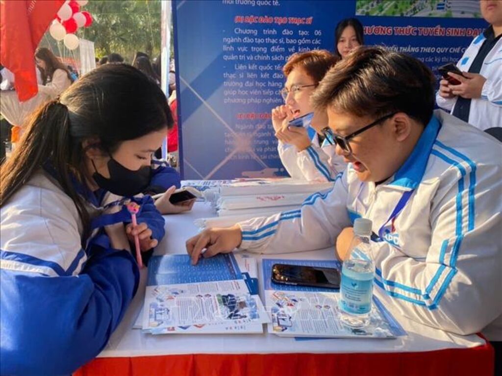Nhiều trường đại học dự kiến tăng học phí năm 2025